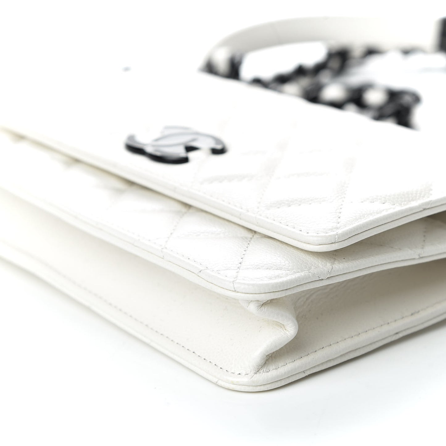 Caviar Quilted My Everything Wallet On Chain WOC White