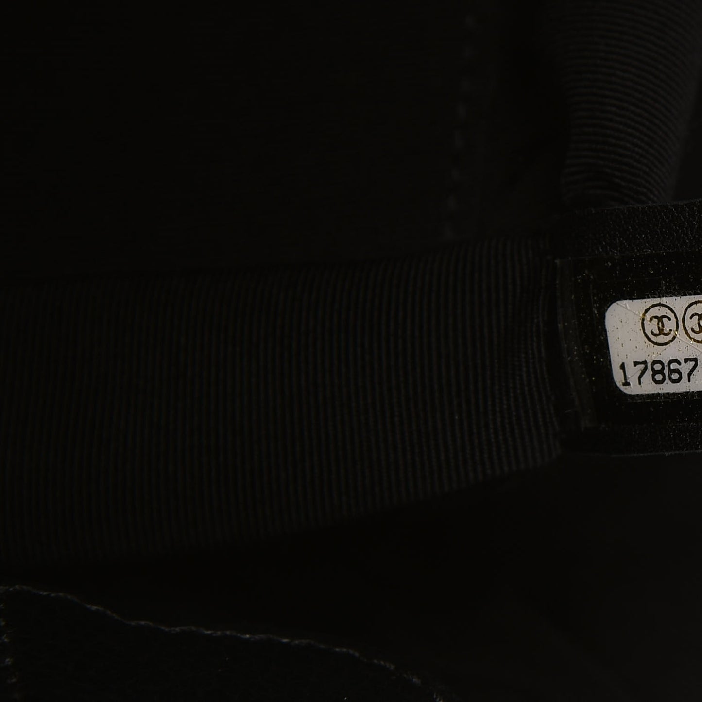 Calfskin Small Cerf Executive Shopper Tote Black