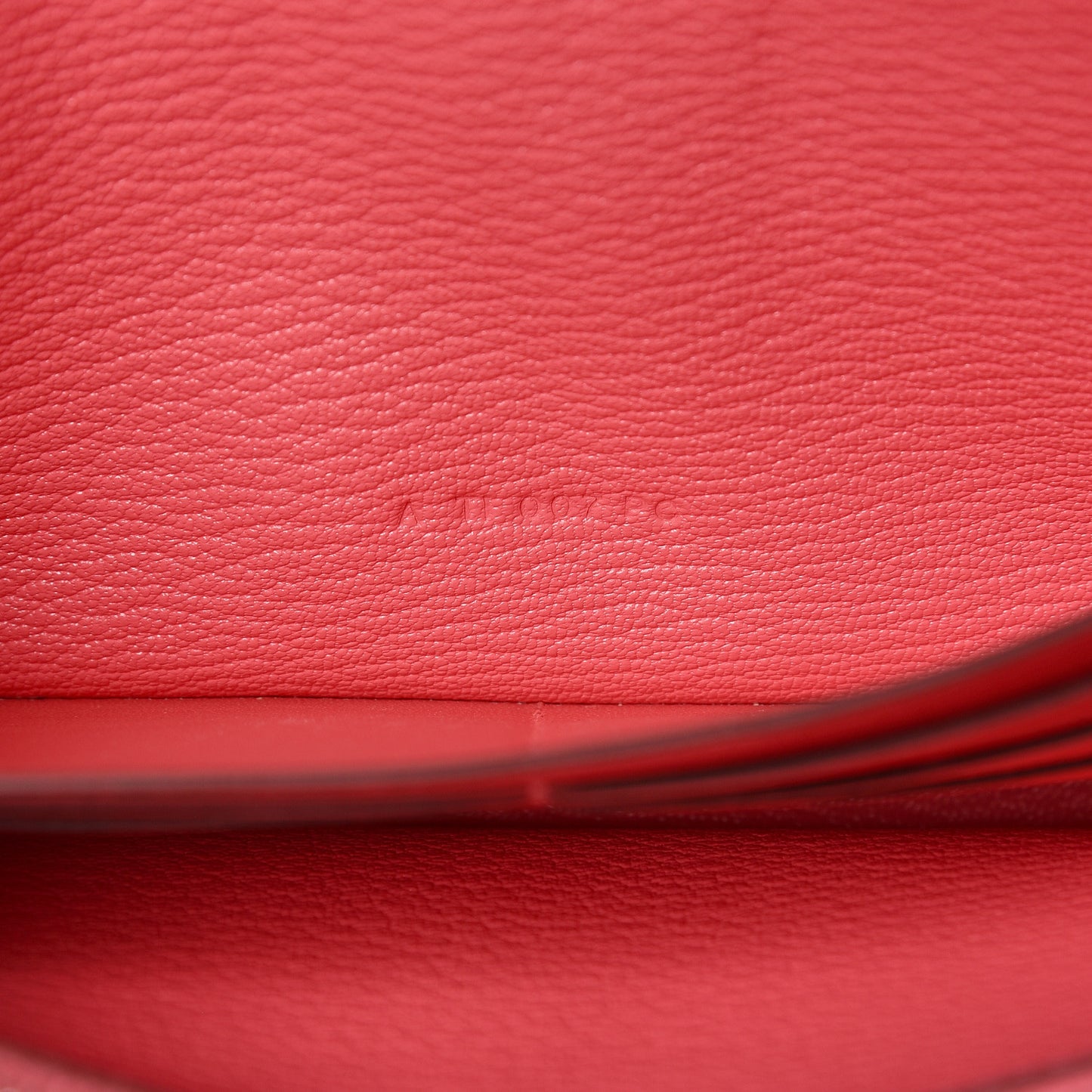 Chevre Mysore Kelly Longue Wallet Rose Lipstick