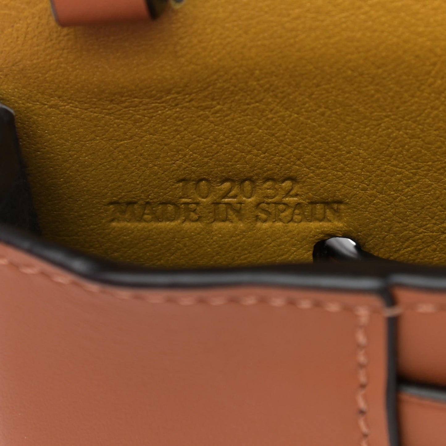 Buffed Calfskin Logo Embossed Small Heel Pouch Tan