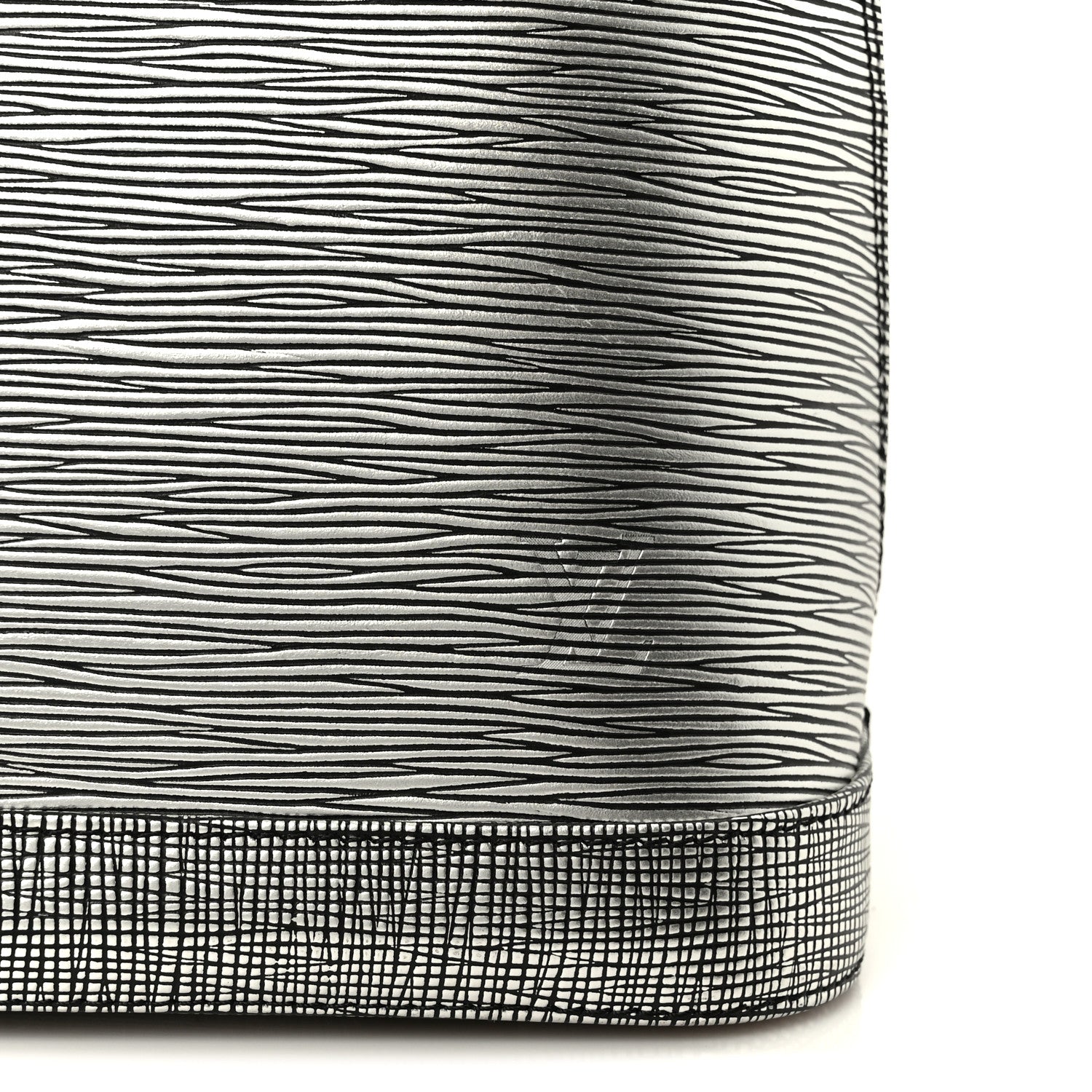 Louis Vuitton Epi Alma PM Platine 7 of 11