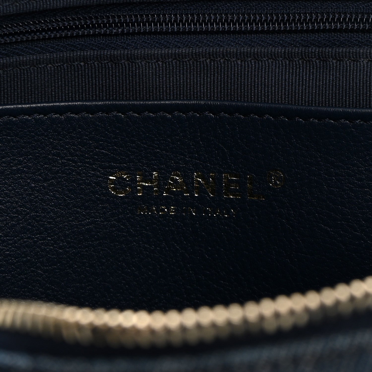 Chanel Washed Denim Quilted Maxi Trendy Pockets Hobo Dark Blue 5 of 9