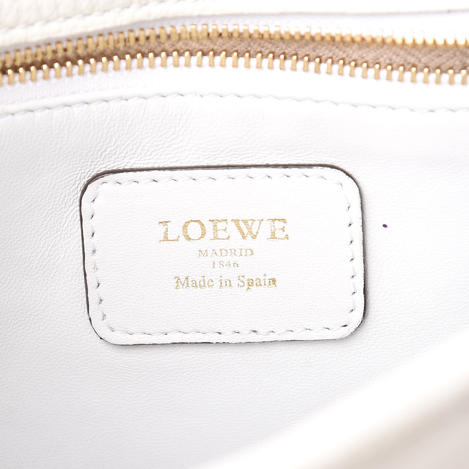Loewe Calfskin Amazona 23 White 8 of 13