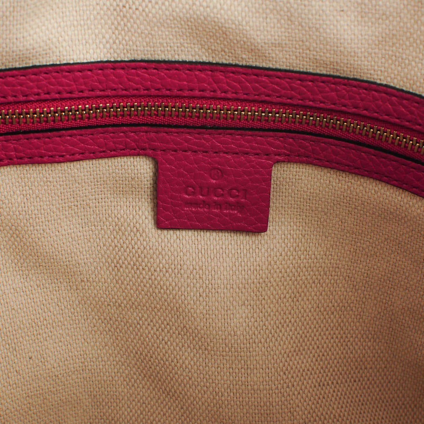 Cellarius Calfskin Medium Soho Chain Shoulder Bag Bright Bouganville