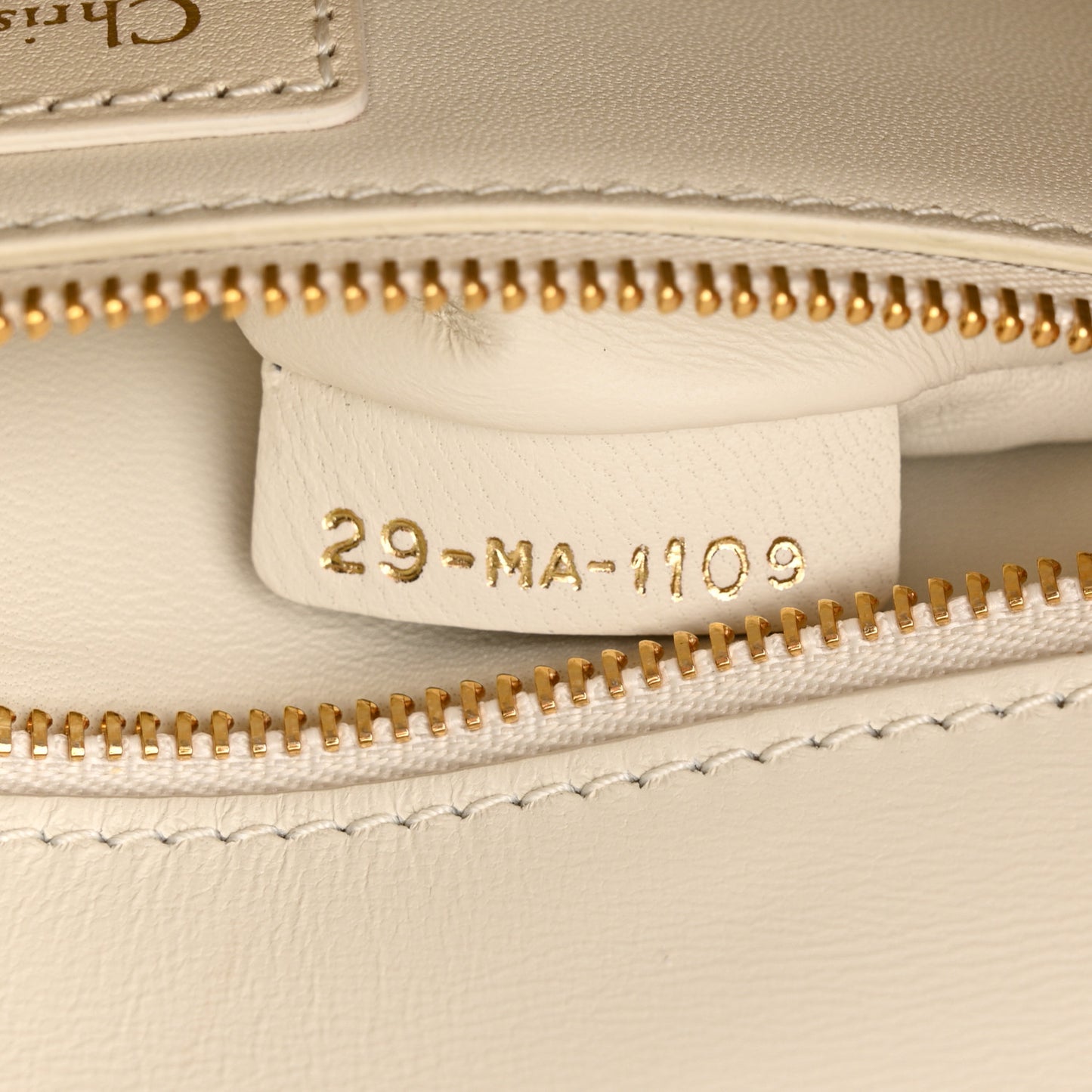 Box Calfskin 30 Montaigne Flap Bag Latte