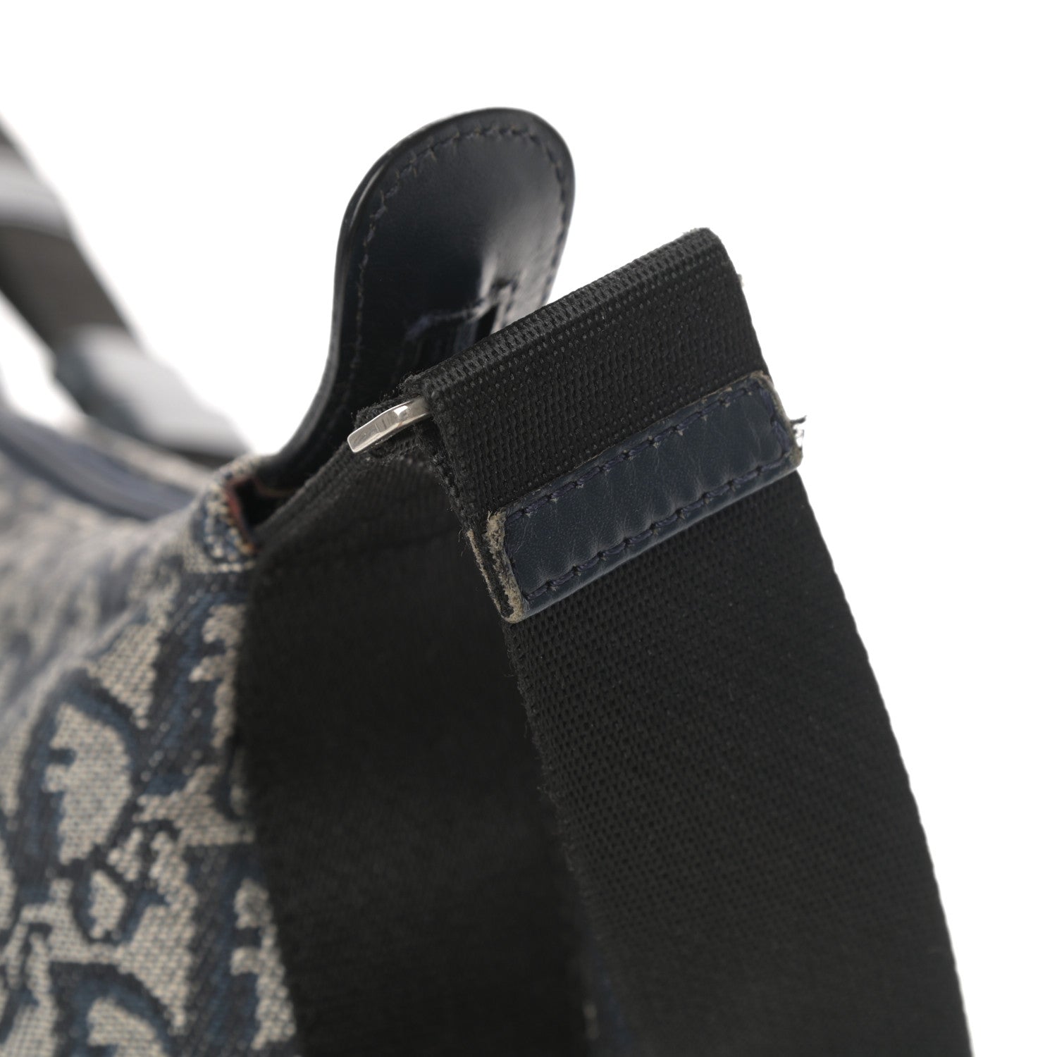 Christian Dior Monogram Messenger Navy 12 of 15