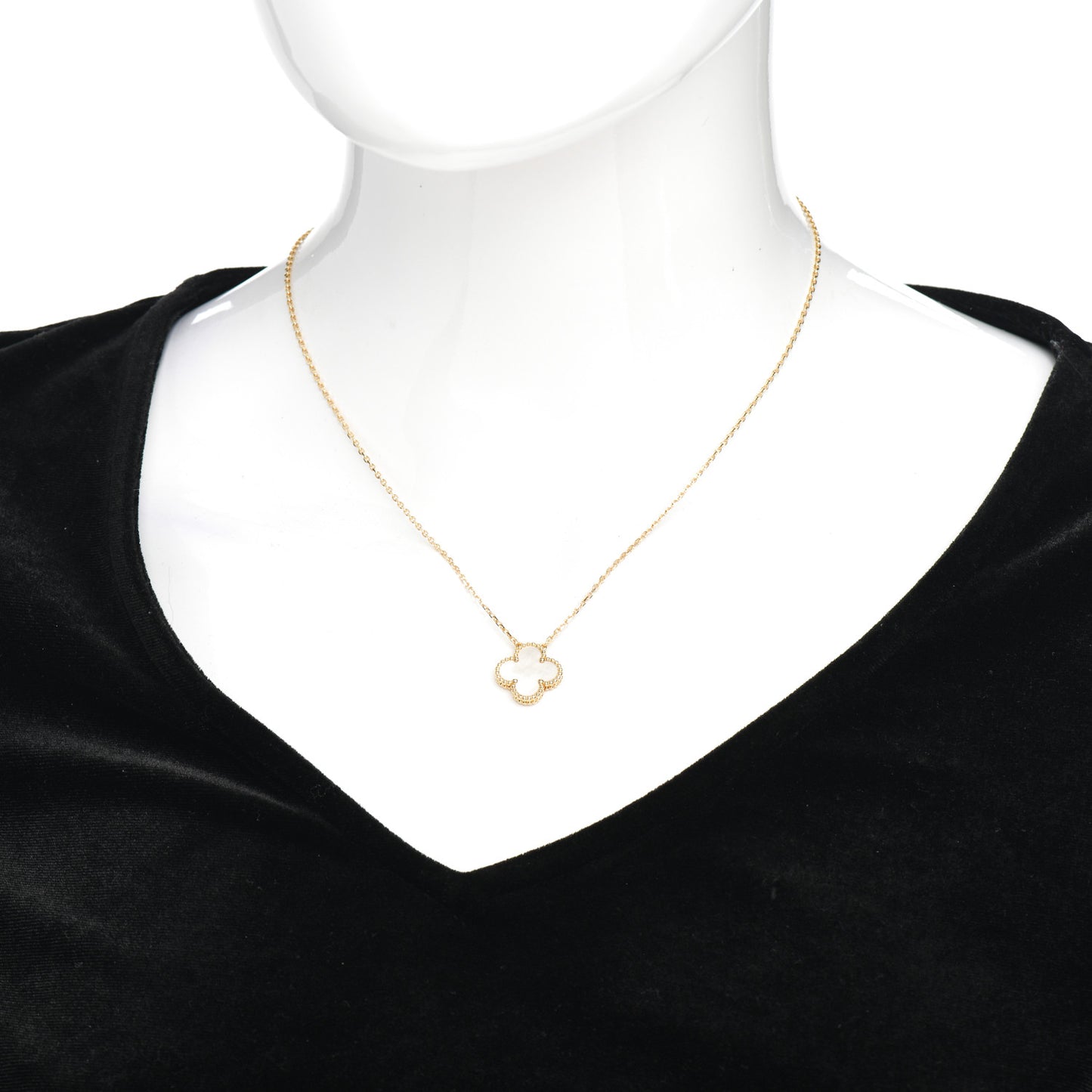 18K Yellow Gold Mother of Pearl Vintage Alhambra Pendant Necklace