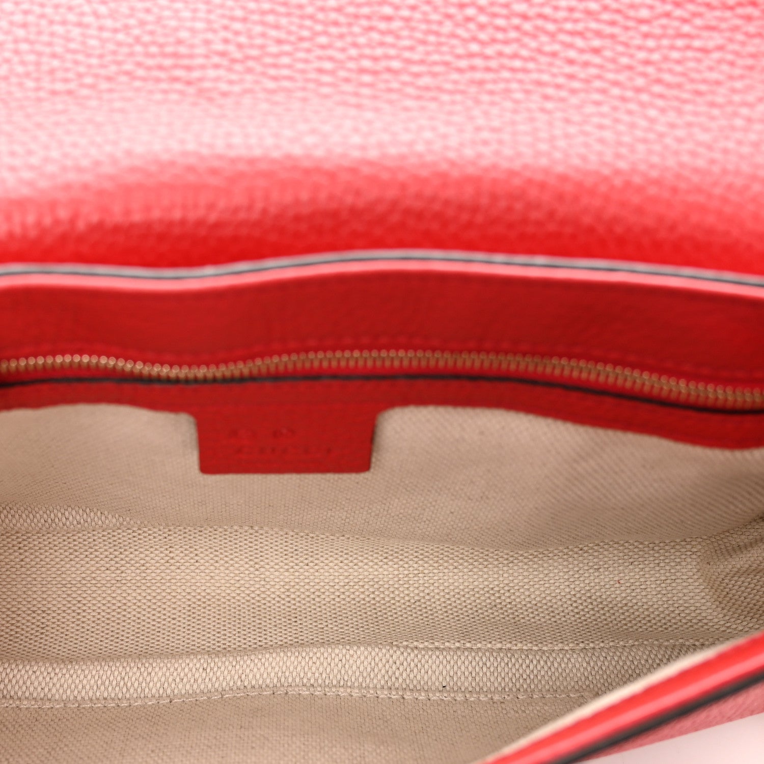 Gucci Pebbled Calfskin Medium Soho Flap Crossbody Vibrant Red 6 of 10