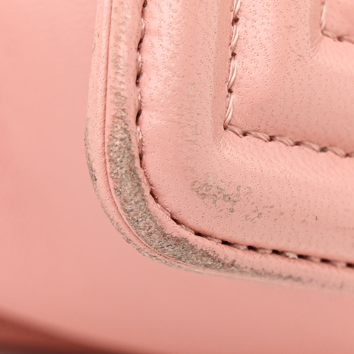 Lambskin Quilted Medium Boy Flap Light Pink