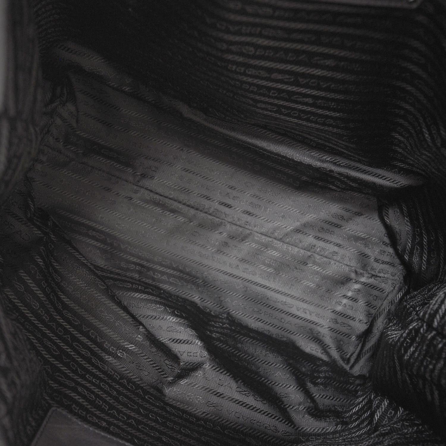 Prada Vitello Shine Tote Fumo 15 of 18