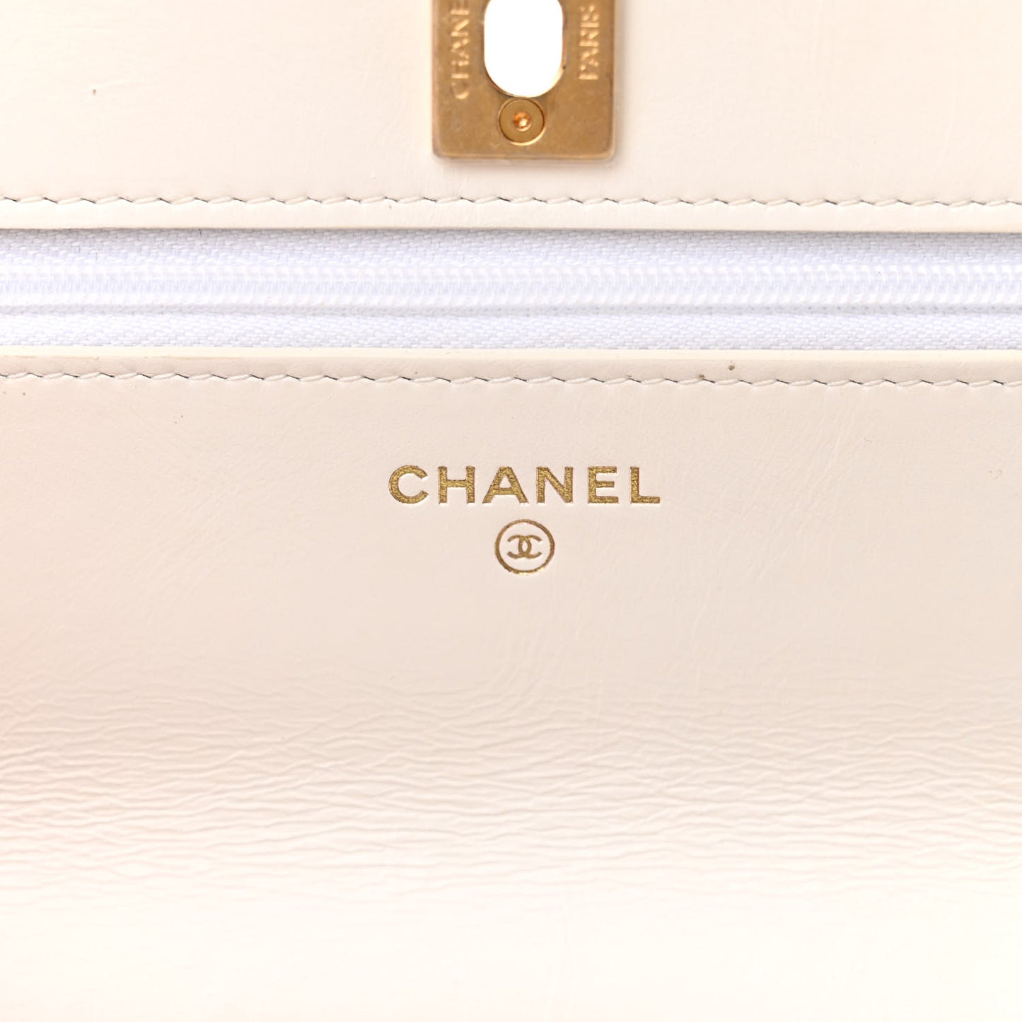 Shiny Calfskin Quilted Multicolor Top Handle Wallet On Chain WOC White