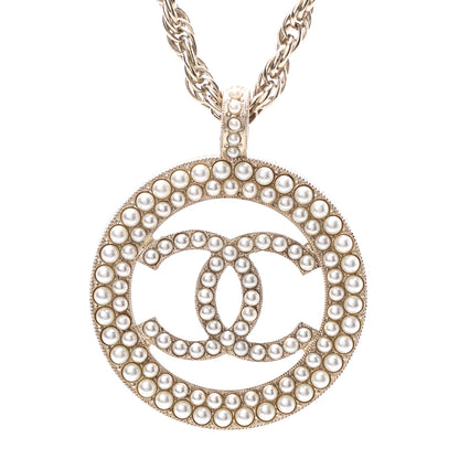 Chanel Pearl CC Round Pendant Necklace Gold 3 of 5