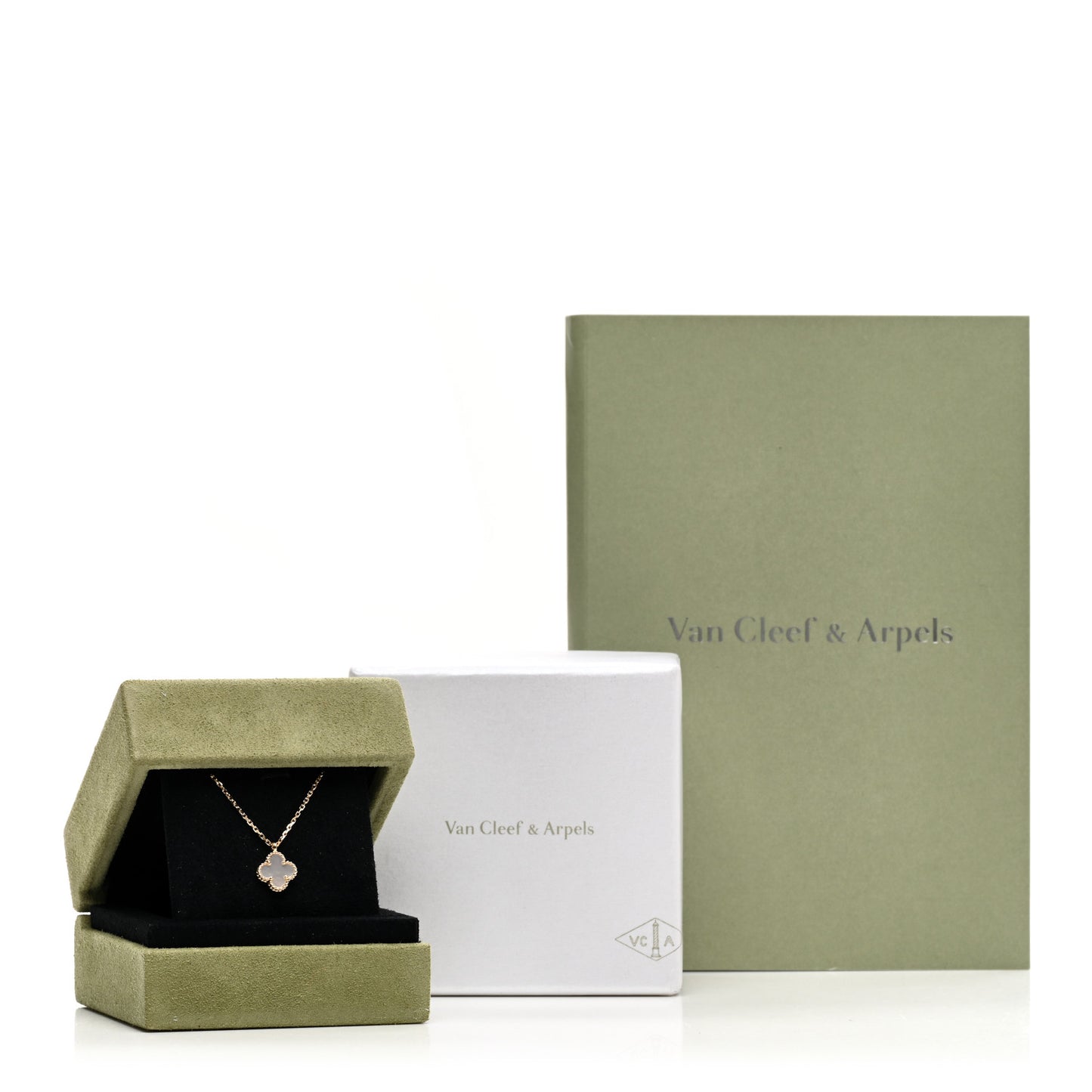 18K Yellow Gold Mother of Pearl Sweet Alhambra Pendant Necklace