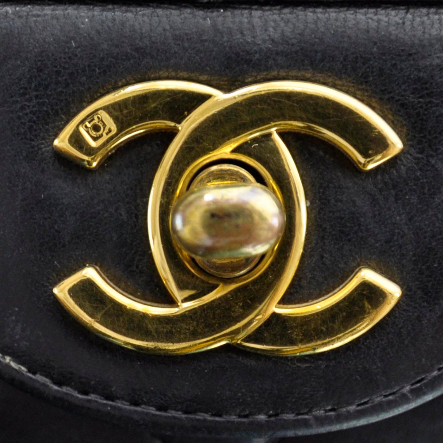 Lambskin Medium Flap Black