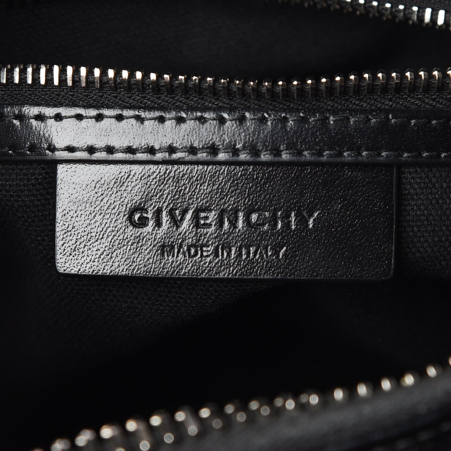 Shiny Lord Calfskin Mini Antigona Black