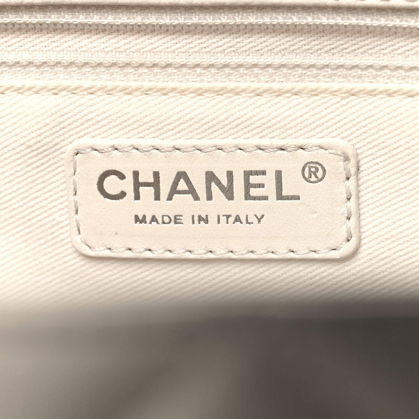 Caviar Quilted Grand Shopping Tote GST White