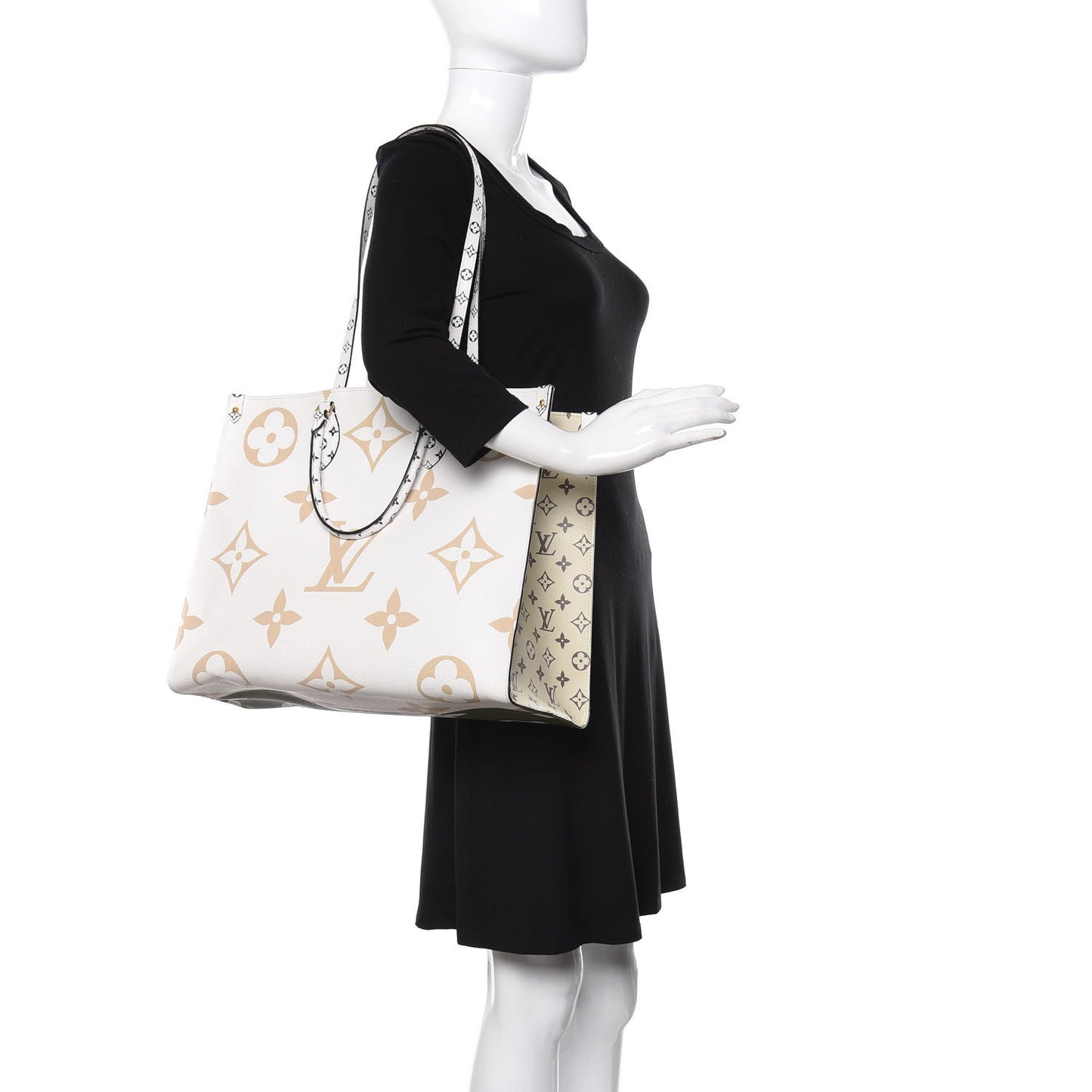 Monogram Giant Onthego GM Kaki Beige
