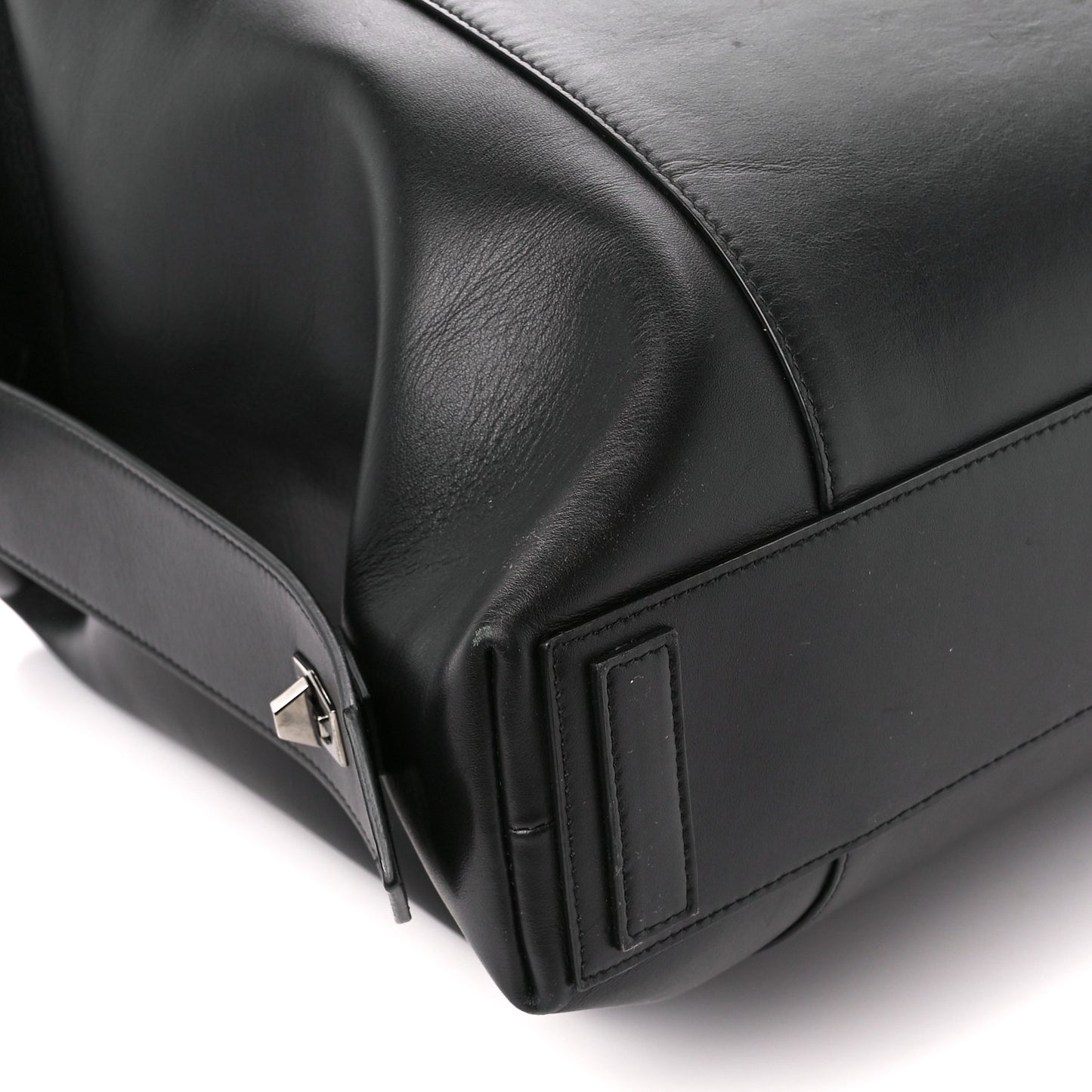 Smooth Calfskin Large Soft Antigona Black