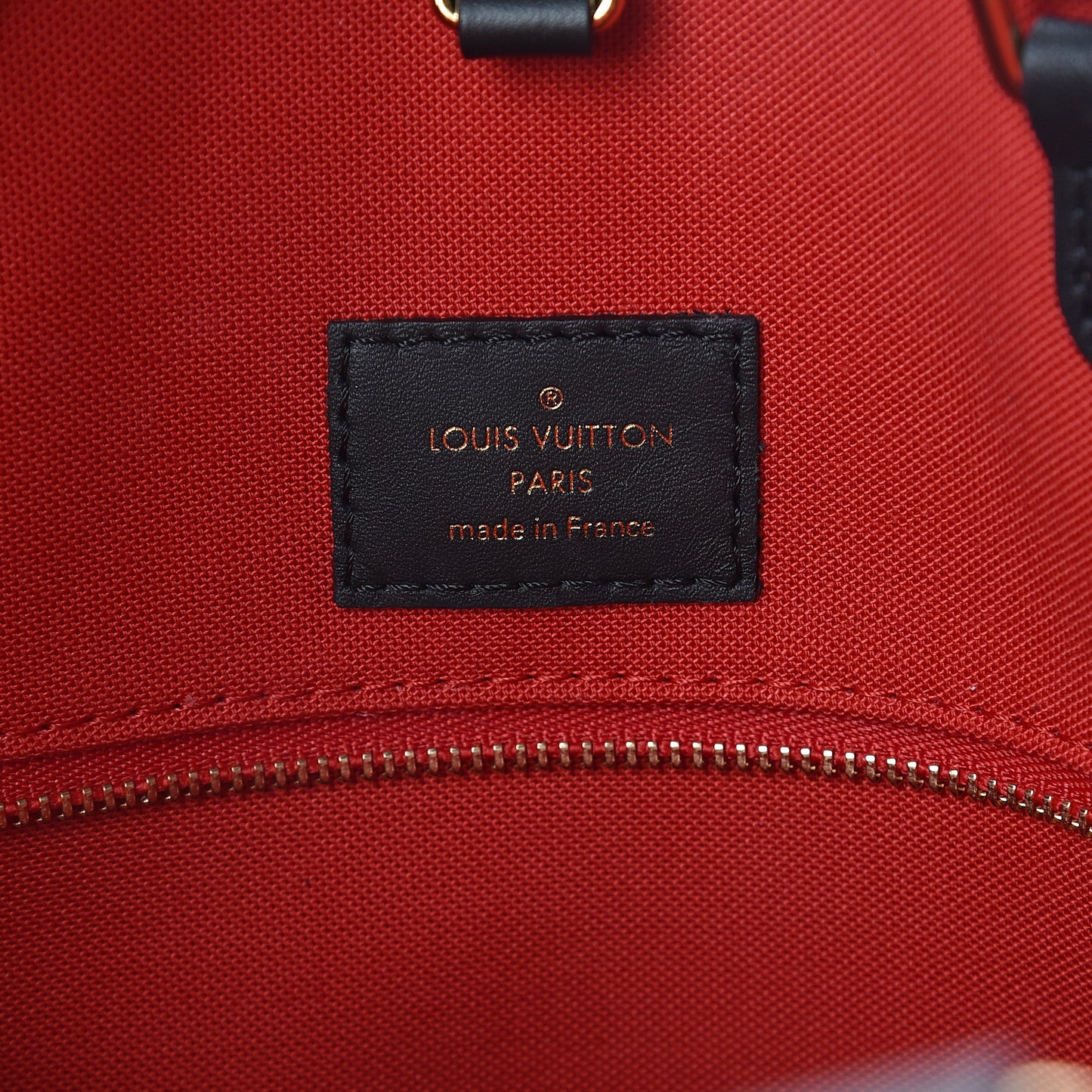 Reverse Monogram Giant Onthego MM