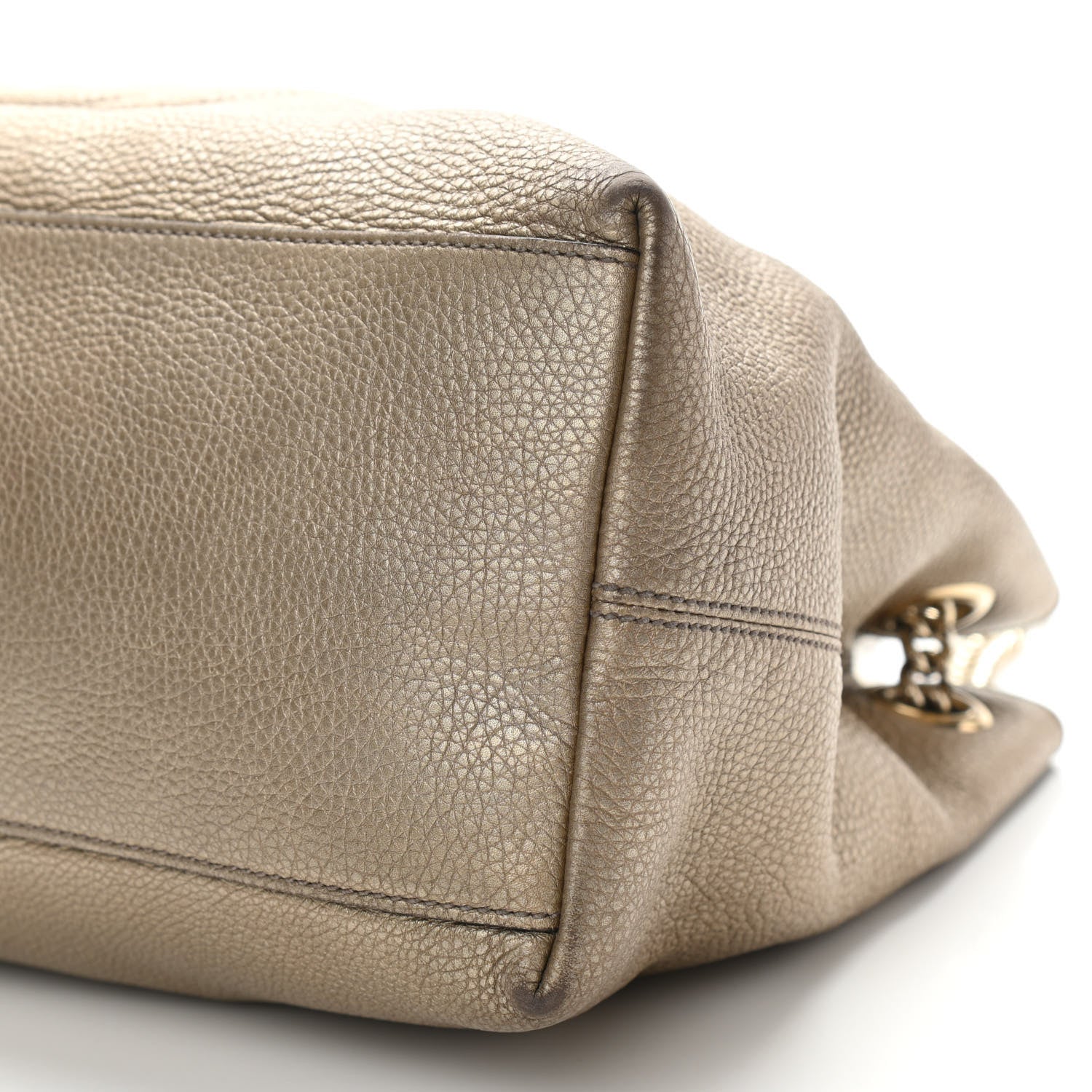 Gucci Metallic Pebbled Calfskin Medium Soho Chain Shoulder Bag Golden Beige 10 of 20
