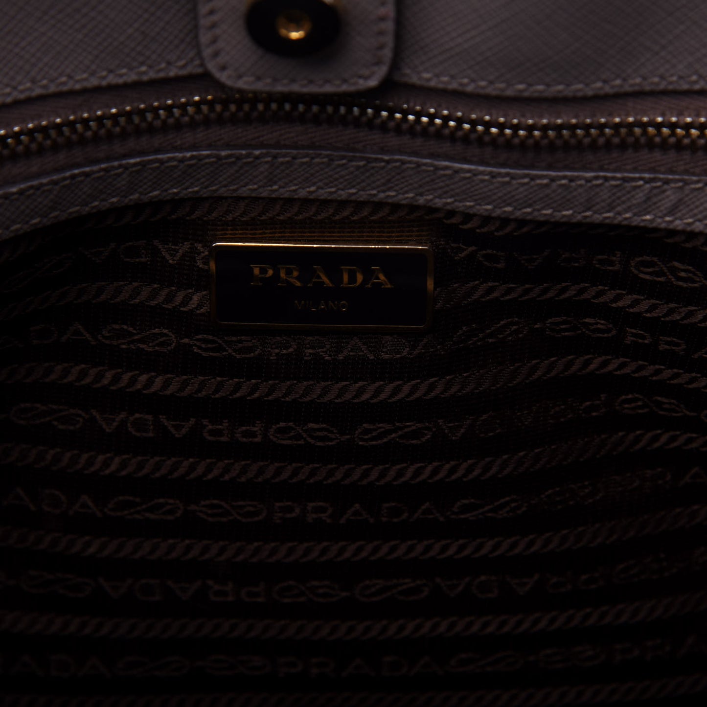 Saffiano Lux Large Tote Pomice