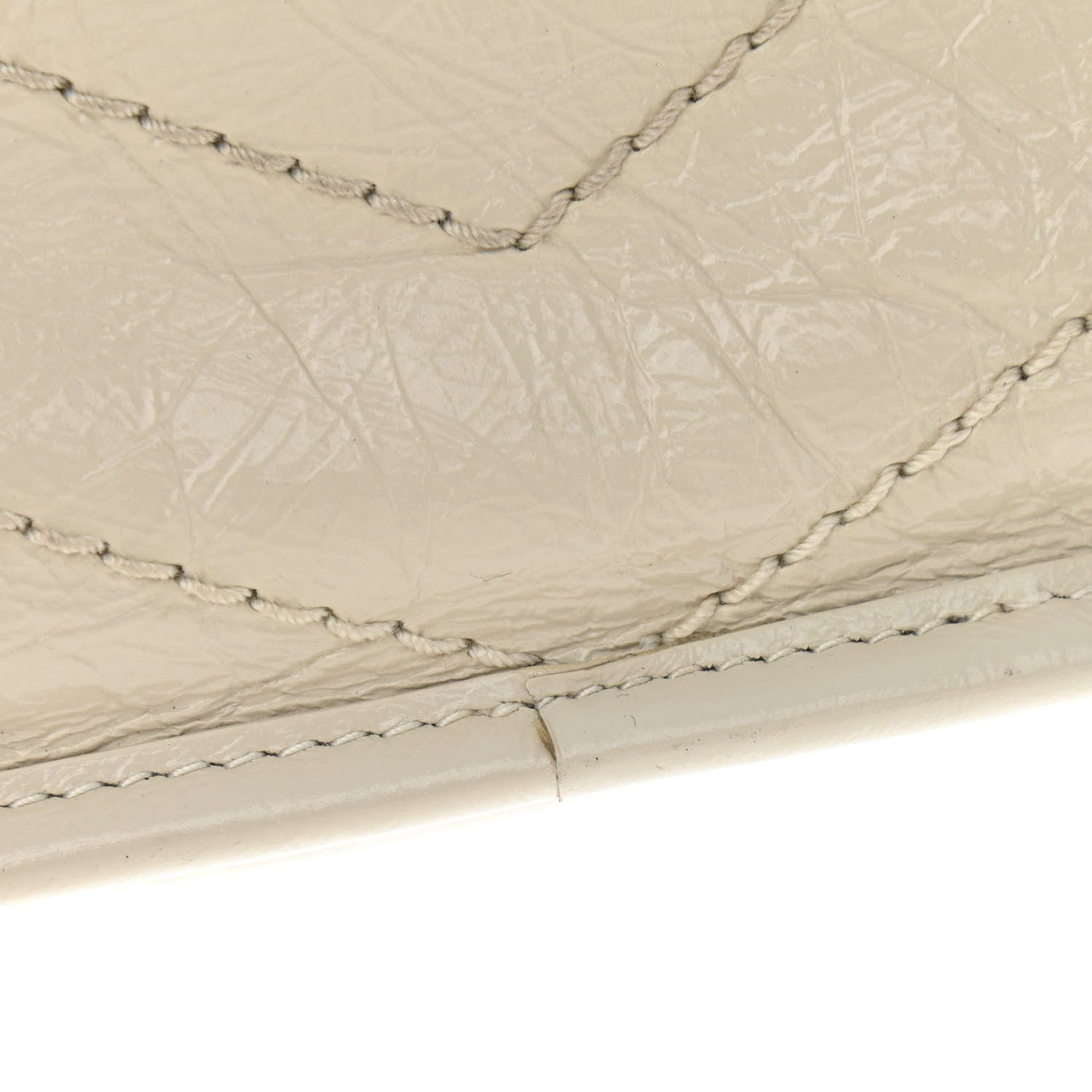 Saint Laurent Crinkled Calfskin Matelasse Monogram Niki Chain Wallet Crema Soft 7 of 14