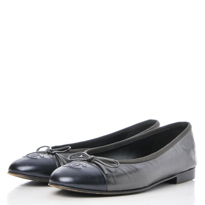 Chanel Metallic Lambskin Cap Toe Ballerina Flats 38 Grey Navy 3 of 10