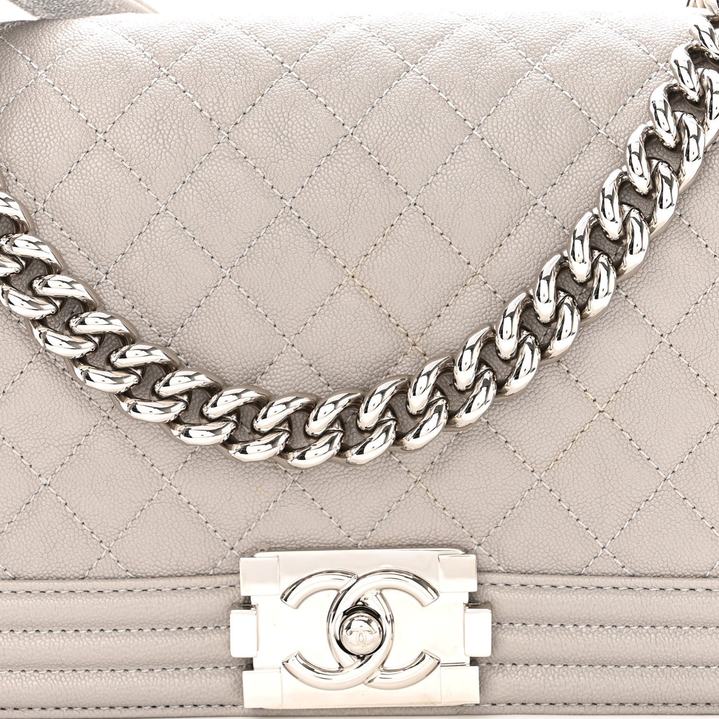 Caviar Quilted Medium Boy Flap Light Grey