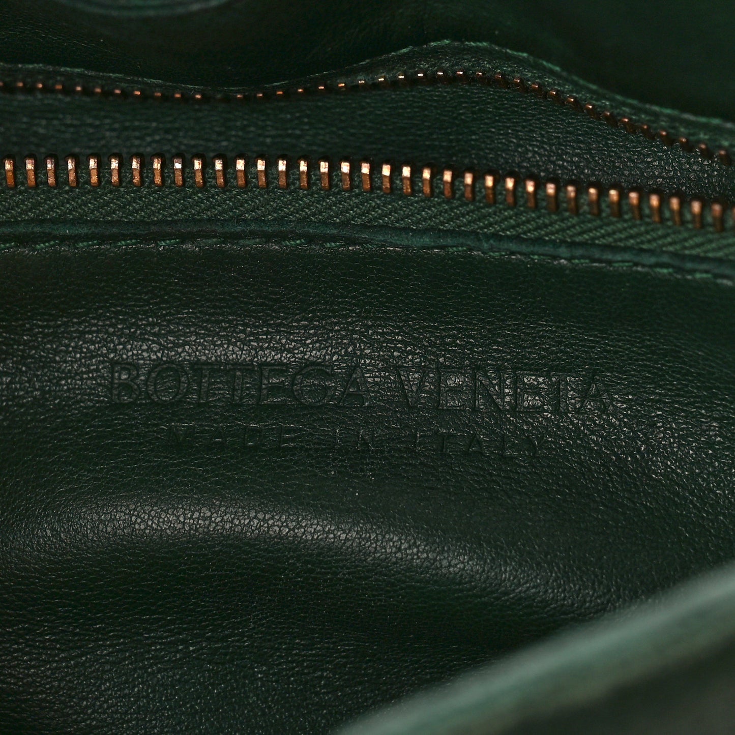 Grained Calfskin Maxi Intrecciato Cassette Crossbody Bag Raintree Green