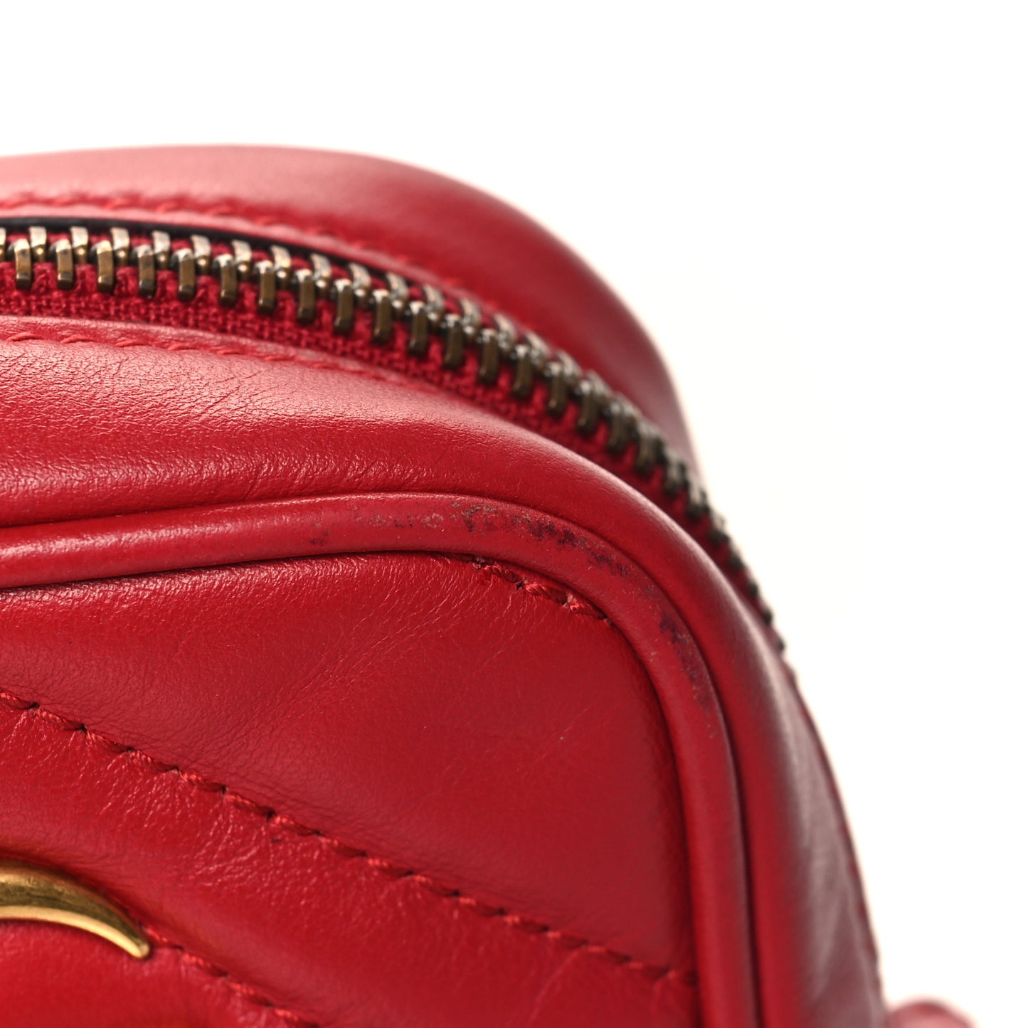 Calfskin Matelasse Mini GG Marmont Crossbody Bag Hibiscus Red