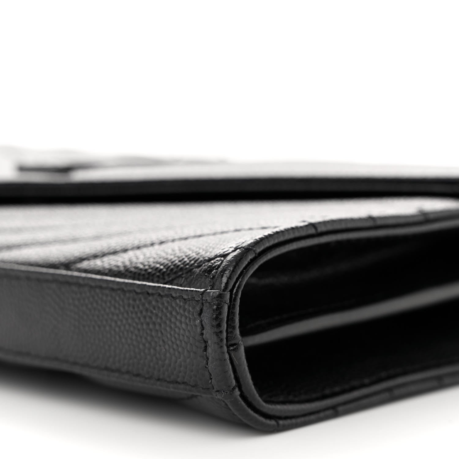 Saint Laurent Grain De Poudre Matelasse Chevron Monogram Monochrome Chain Wallet Black 11 of 11