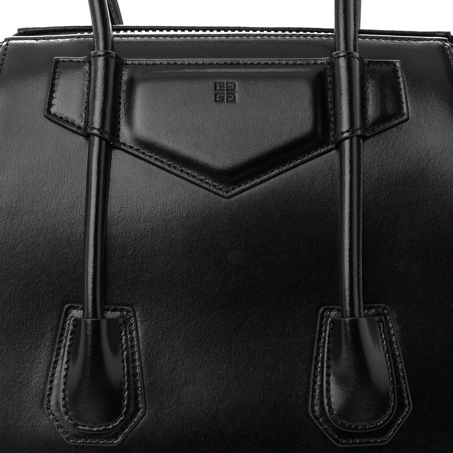 Box Calfskin Medium Lock Antigona Black