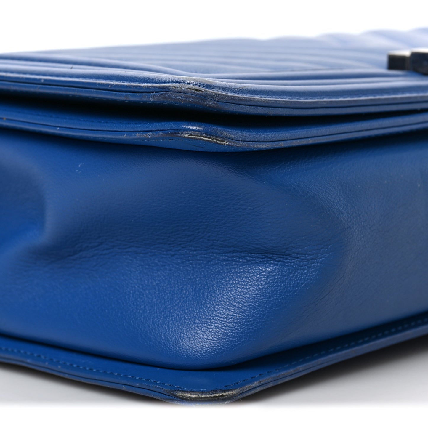 Lambskin Chevron Quilted New Medium Boy Flap Blue