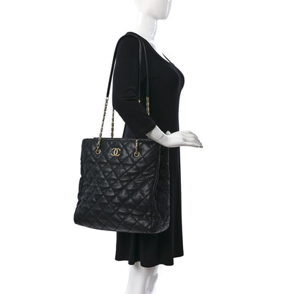 Chanel Calfskin Quilted Large Retro Chain Tote Black 2 of 10