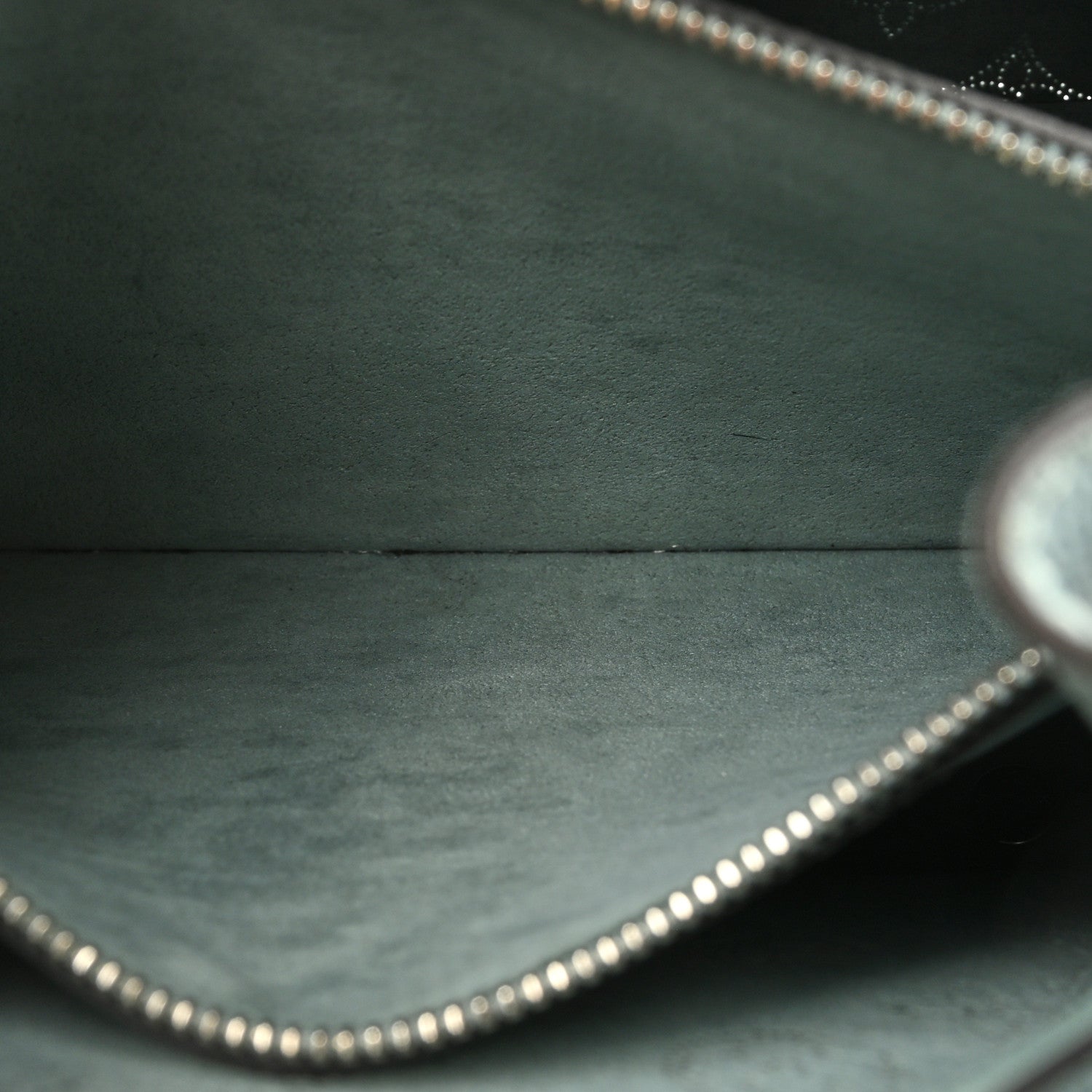 Louis Vuitton Mahina Muria Vert Lagon 6 of 15