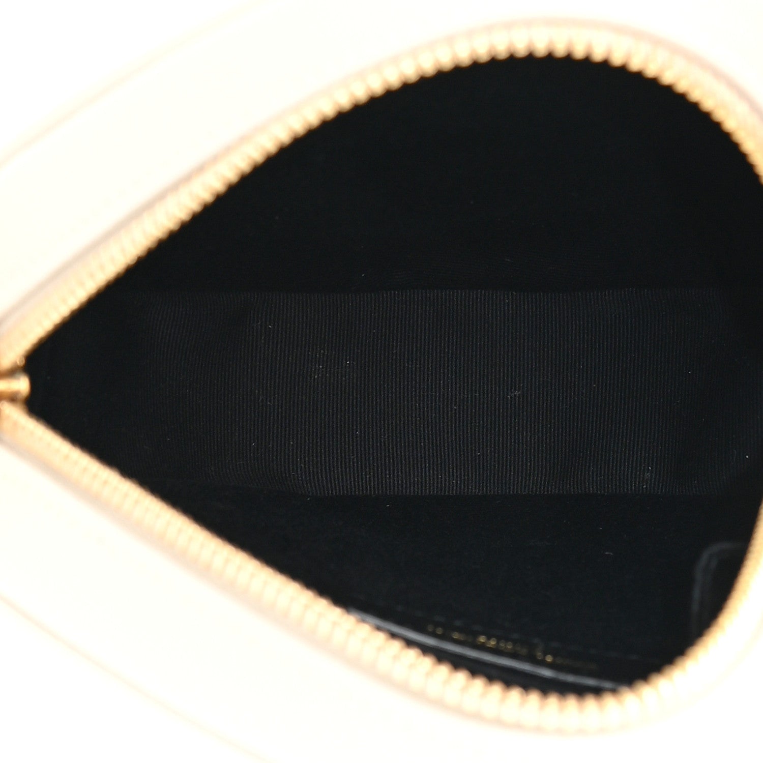 Saint Laurent Grain De Poudre Matelasse Chevron Quilted Round Vinyle Camera Bag Crema Soft 5 of 11