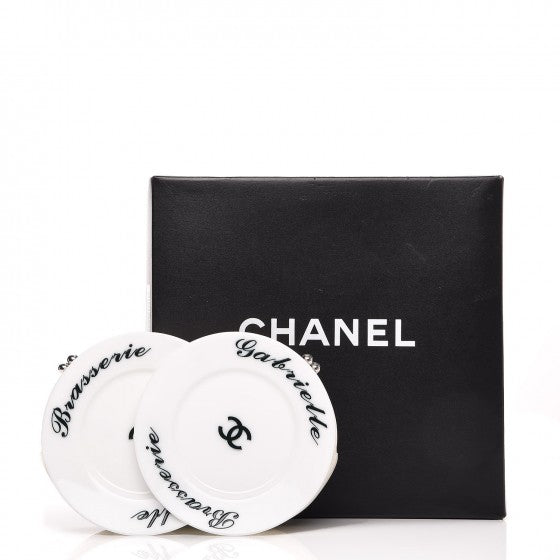 Chanel Plexiglass Brasserie Gabrielle Plates Minaudiere White 13 of 13