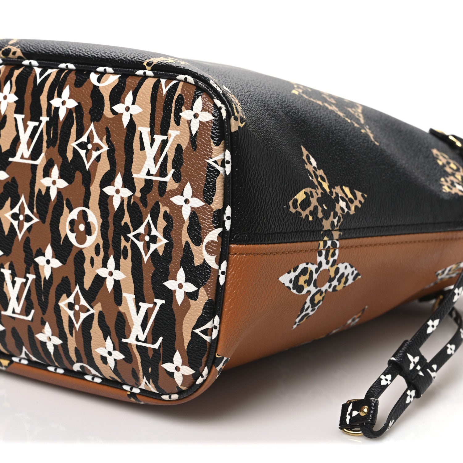 Louis Vuitton Monogram Giant Jungle Neverfull MM Black 10 of 12