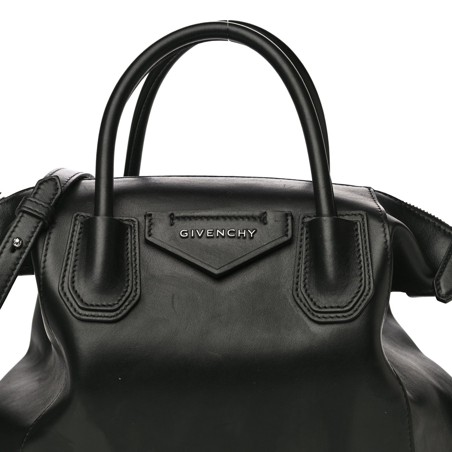 Smooth Calfskin Small Soft Antigona Black
