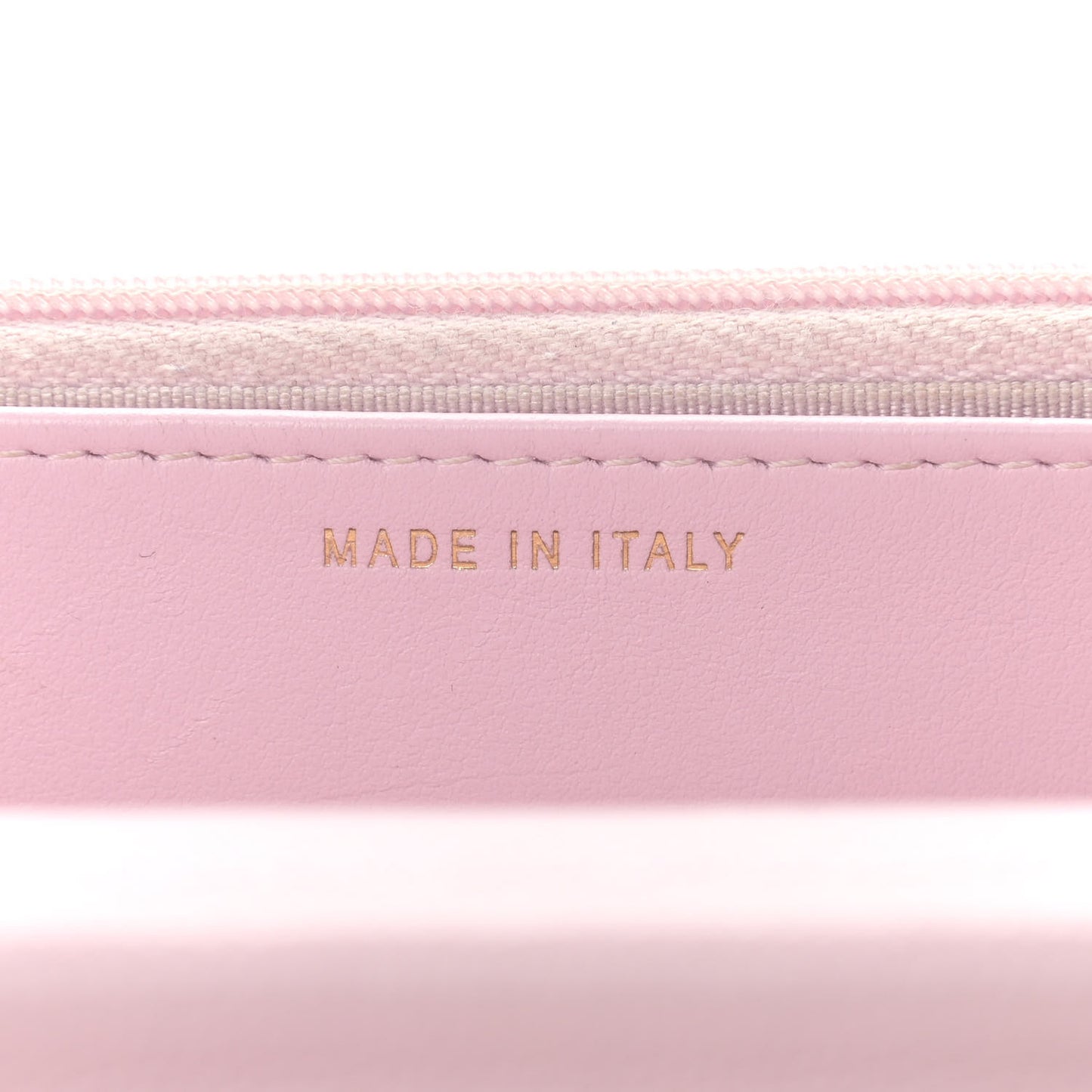 Caviar Quilted Wallet On Chain WOC Light Pink