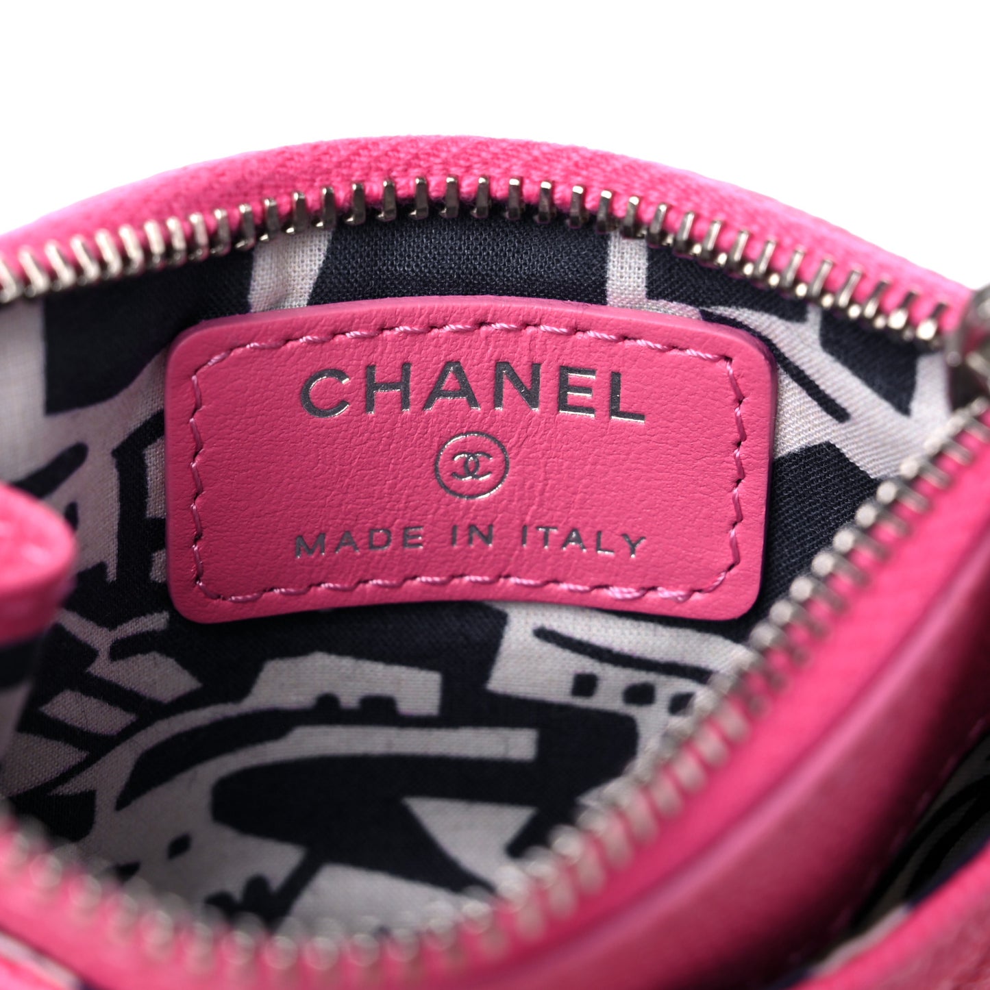 Caviar Quilted CC Zip Card Holder Dark Pink