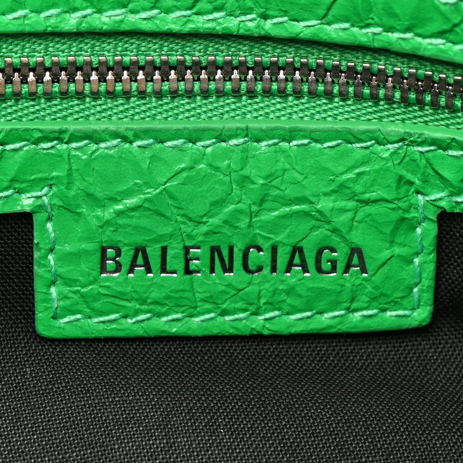 Balenciaga Agneau Arena Small Le Cagole Shoulder Bag Vivid Green 7 of 10