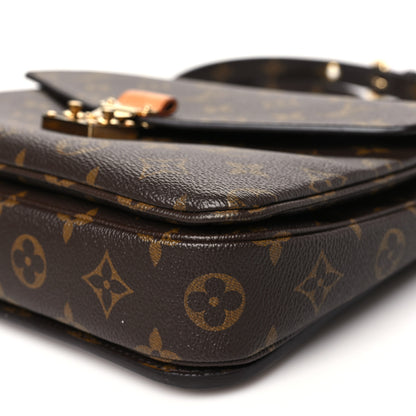 Louis Vuitton Monogram Pochette Metis 9 of 9