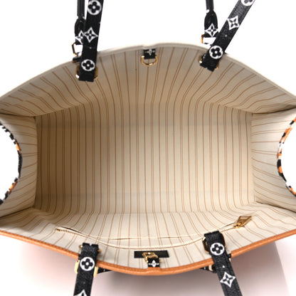 Louis Vuitton Monogram Giant Jungle Onthego GM Ivory 5 of 9