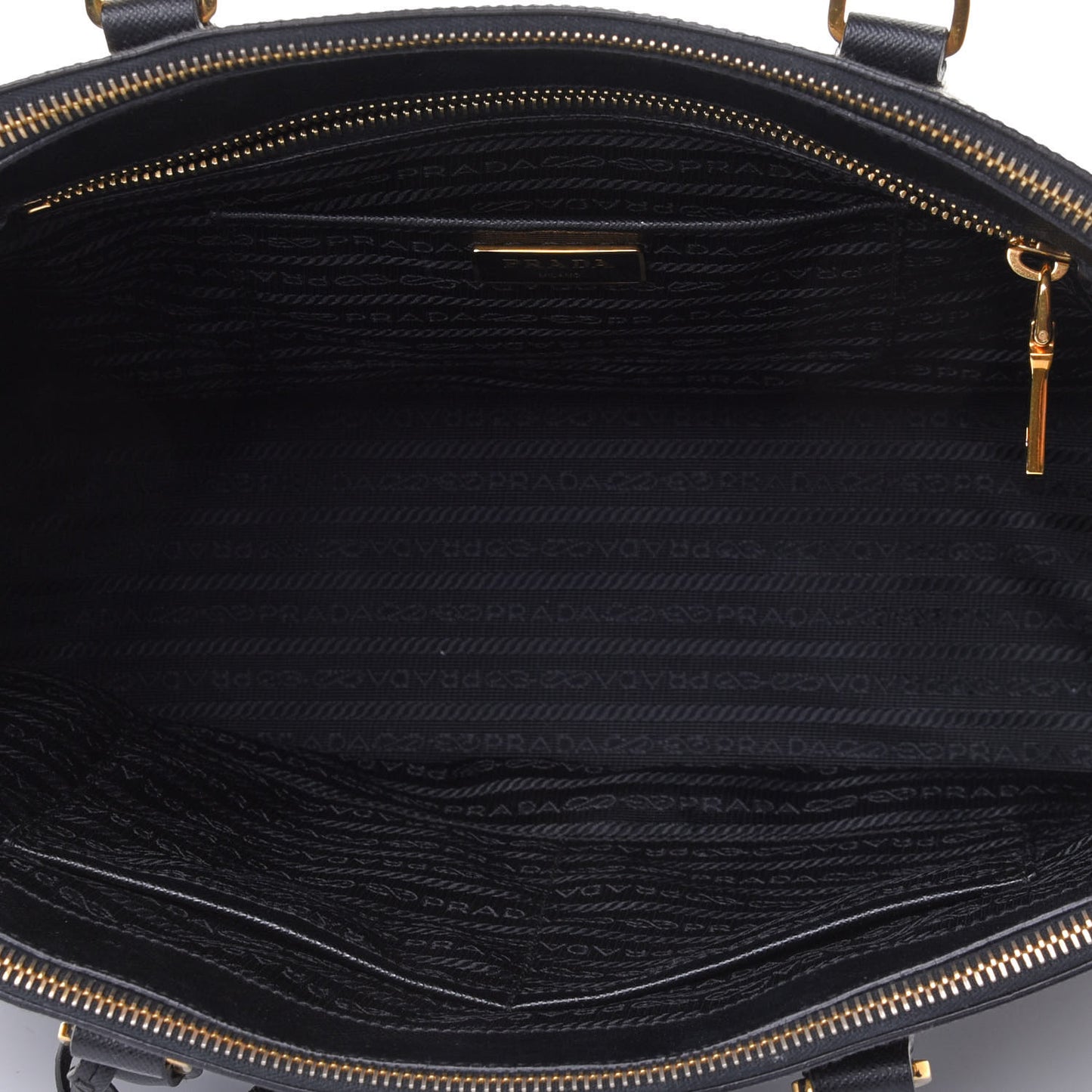 Saffiano Medium Galleria Double Zip Tote Black