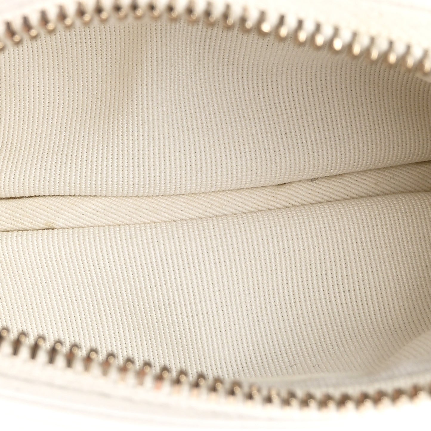 Caviar Quilted Zipped Boy Pouch White