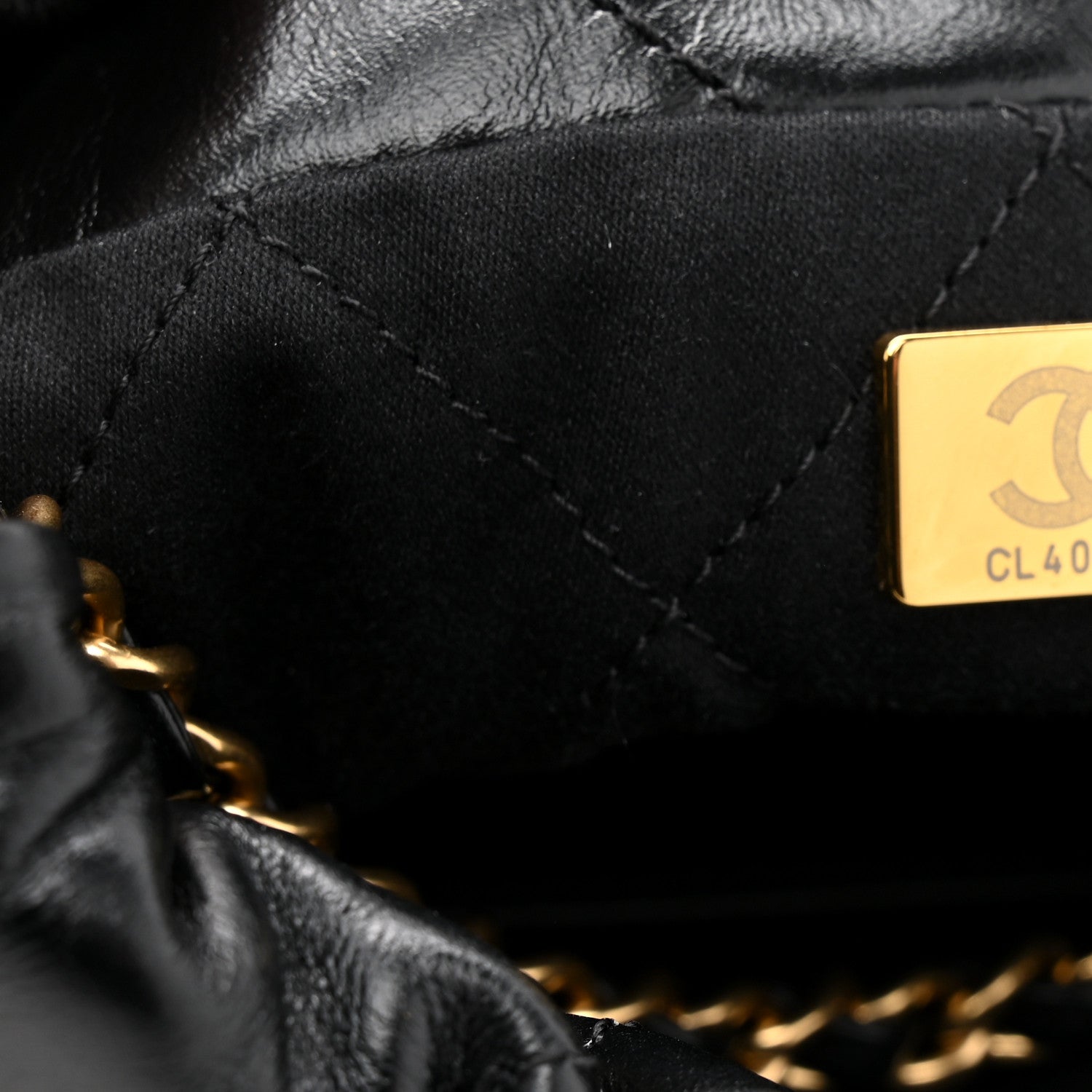 Chanel Shiny Calfskin Quilted Pearl CC Chain Mini Chanel 22 Black 7 of 10