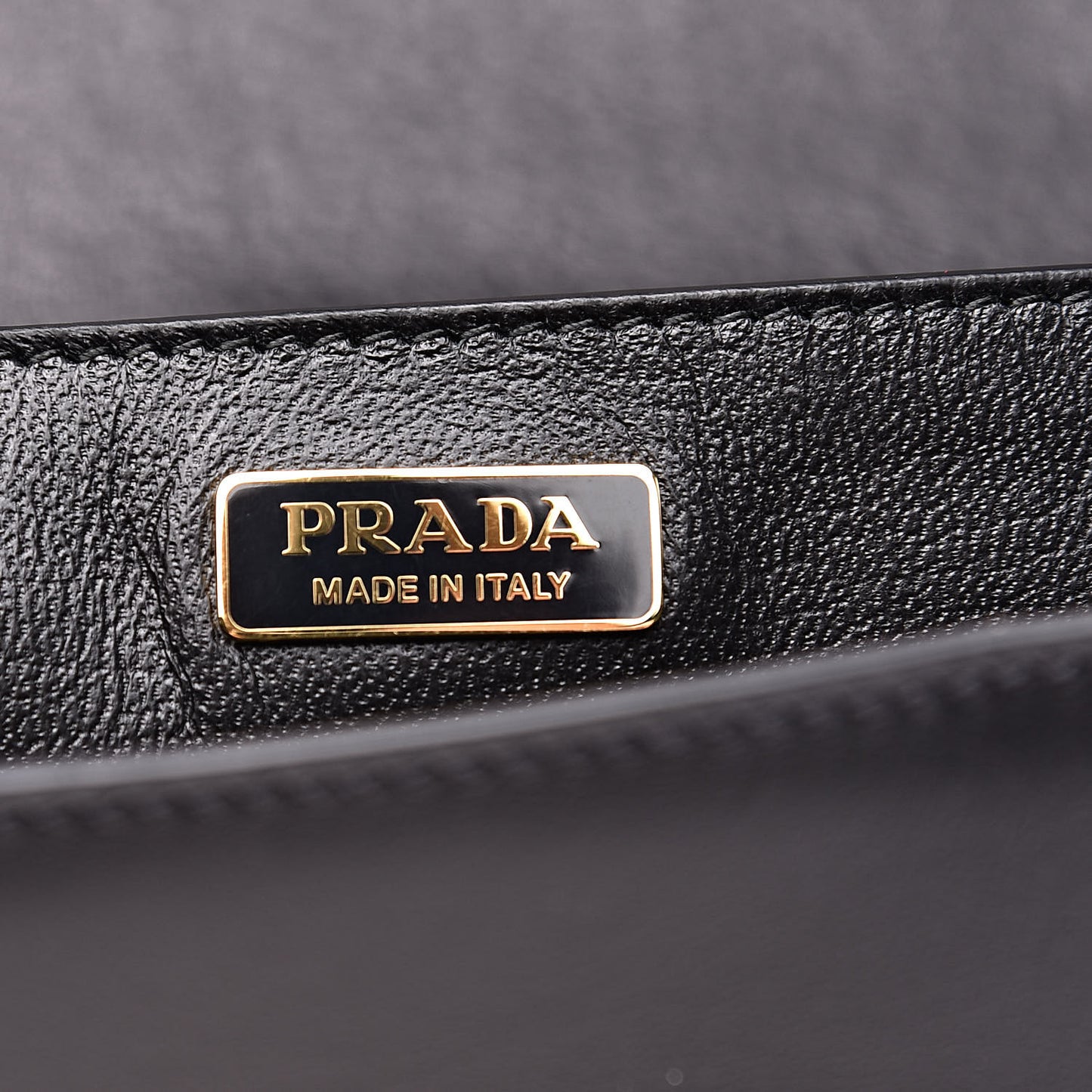 City Calf Saffiano Cahier Bag Black