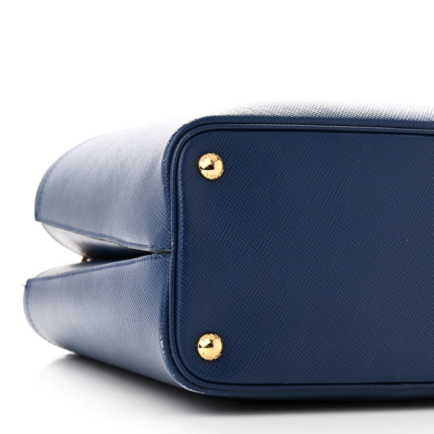 Saffiano Cuir Medium Panier Bucket Bag Bleuette