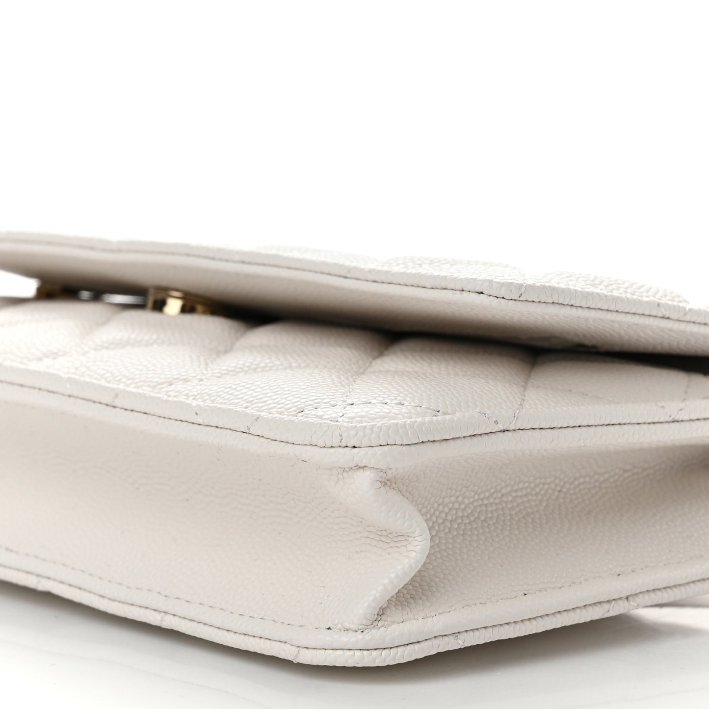Caviar Quilted Wallet On Chain WOC White